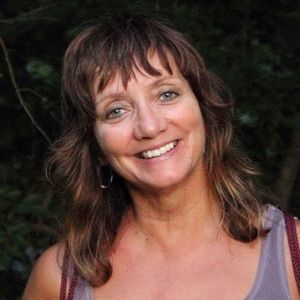 Meet your Posher, Connie